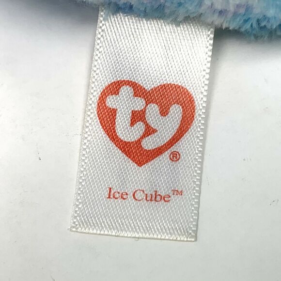 Ty Beanie Boo Penguin named Ice Cube 6" Glitter Eyes Blue - Picture 4 of 5